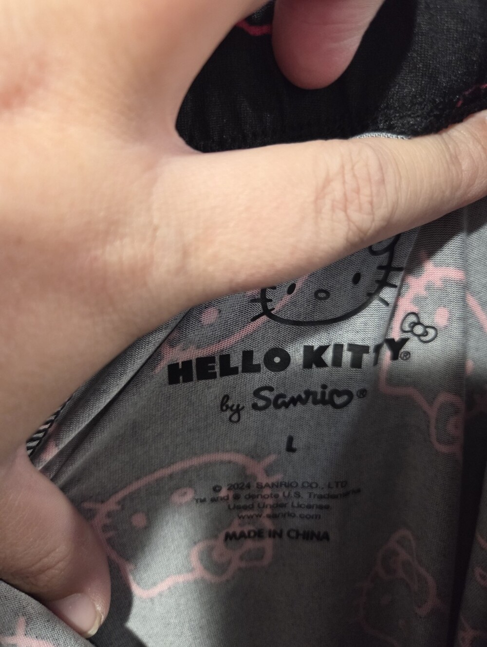 Hello Kitty New With Tags Pajama Set Large - Picture 5 of 7